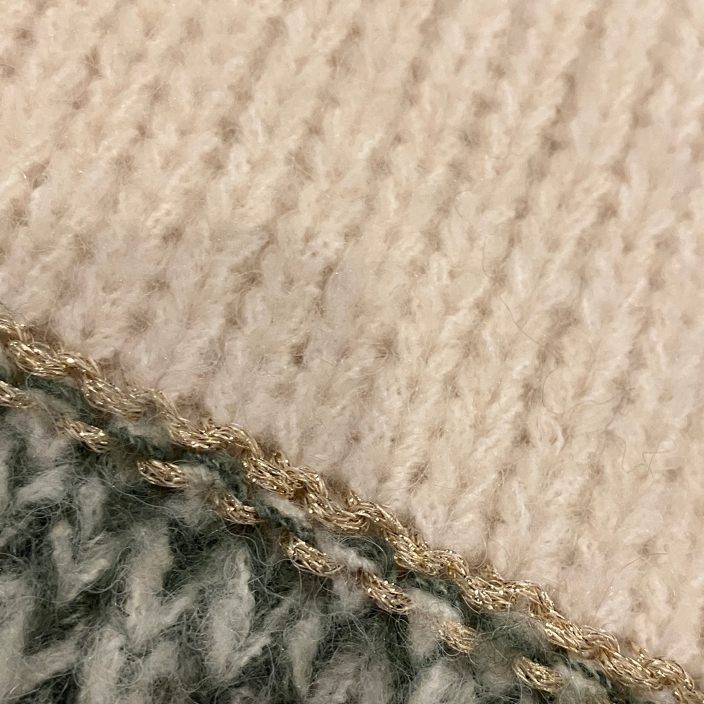 Bibi | Color Block Sweater - Picture 7 of 9